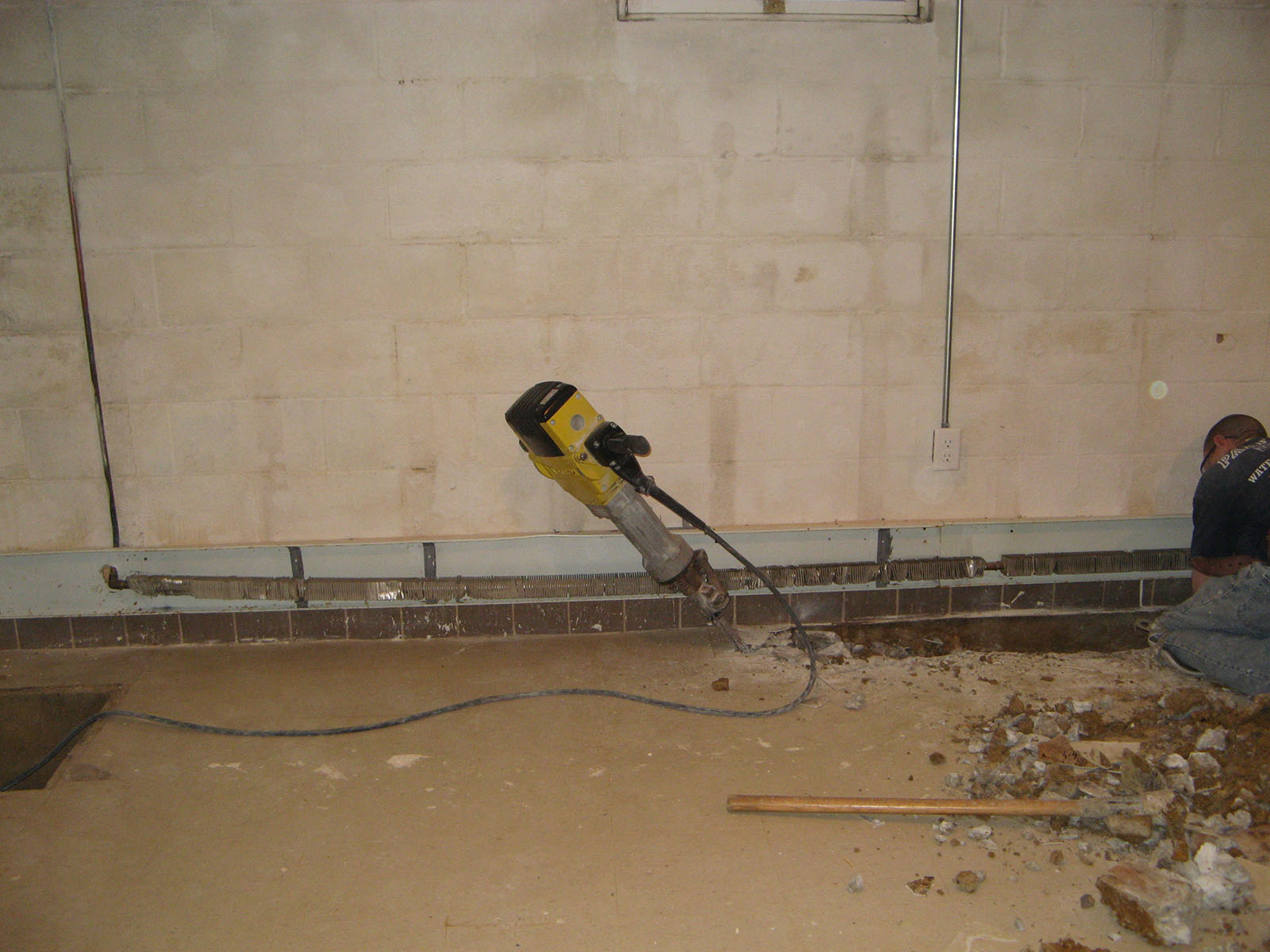 waterproofing basement wall